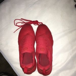 Red Nike Presto Fly